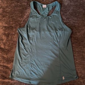 Second skin work out tank size Large